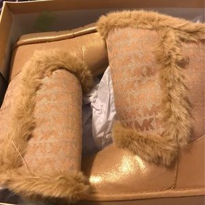 Michael kors girls boots